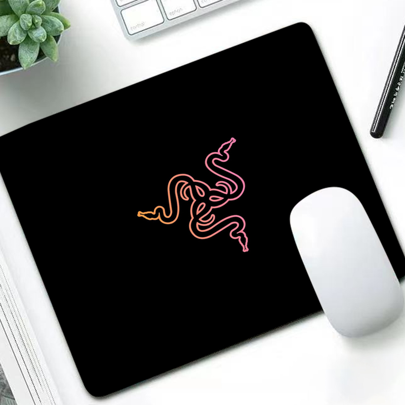 Desk Setup Accessories - لوحة ماوس فاخرة من Razer، حصيرة